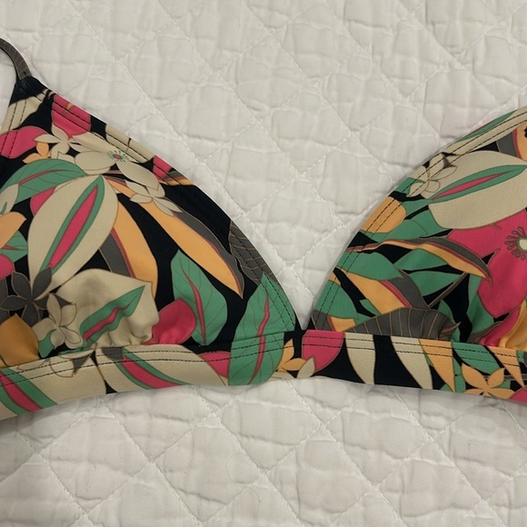 ROXY Pt Beach Classics Bikini - Picture 5 of 16